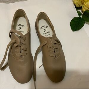 New Capezio Tele Tone Girls Tap Shoes Tan Size 12.5 wide Lace Up